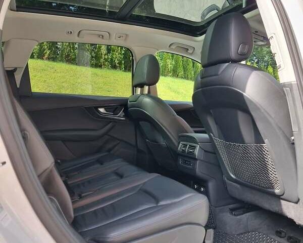 Белый Ауди Ку 7, объемом двигателя 3 л и пробегом 120 тыс. км за 33000 $, фото 31 на Automoto.ua