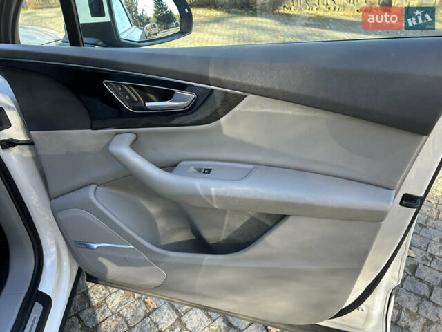 Білий Ауді Ку 7, об'ємом двигуна 3 л та пробігом 104 тис. км за 28500 $, фото 69 на Automoto.ua