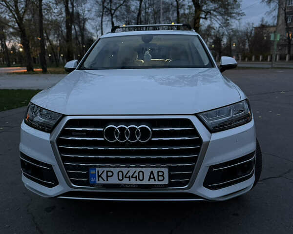 Білий Ауді Ку 7, об'ємом двигуна 1.98 л та пробігом 95 тис. км за 36000 $, фото 37 на Automoto.ua