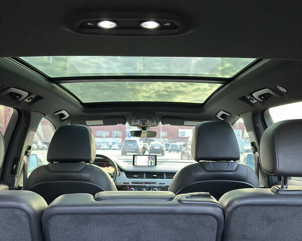 Білий Ауді Ку 7, об'ємом двигуна 1.98 л та пробігом 112 тис. км за 36800 $, фото 5 на Automoto.ua