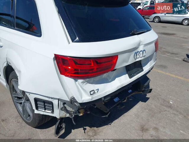 Белый Ауди Ку 7, объемом двигателя 3 л и пробегом 154 тыс. км за 12000 $, фото 6 на Automoto.ua