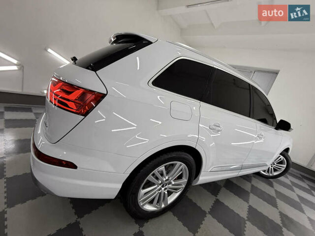 Белый Ауди Ку 7, объемом двигателя 2 л и пробегом 136 тыс. км за 25999 $, фото 106 на Automoto.ua