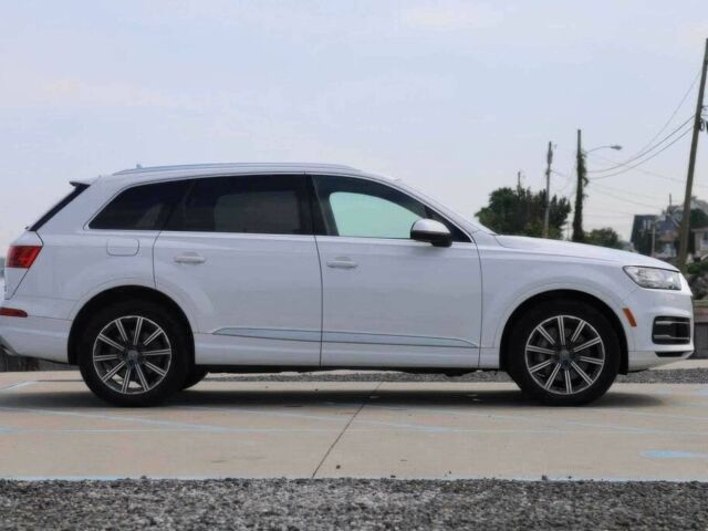 Ауди Ку 7 2018 в Полтаве на Automoto.ua Белый Ауди Ку 7, объемом двигателя 3 л и пробегом 50 тыс. км за 18000 $, фото 7 на Automoto.ua