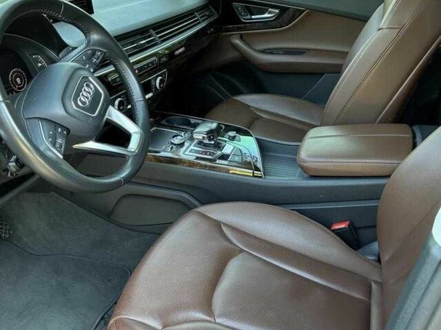 Ауді Ку 7 2018 у Києві на Automoto.ua Білий Ауді Ку 7, об'ємом двигуна 3 л та пробігом 193 тис. км за 18700 $, фото 10 на Automoto.ua