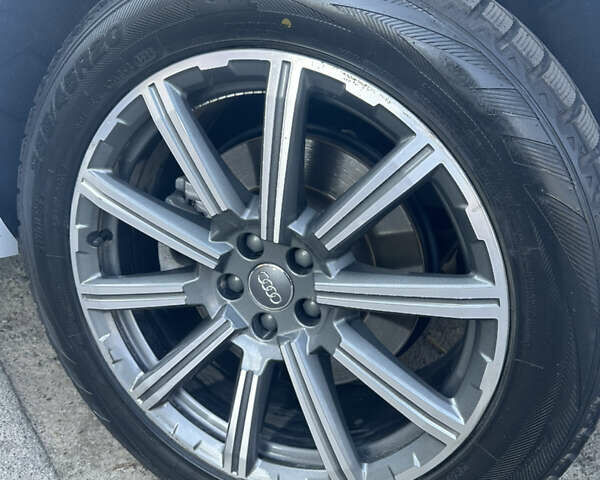 Белый Ауди Ку 7, объемом двигателя 3 л и пробегом 123 тыс. км за 37000 $, фото 20 на Automoto.ua