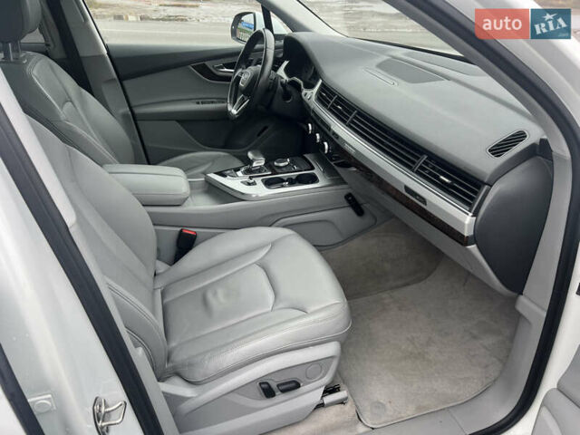 Белый Ауди Ку 7, объемом двигателя 2 л и пробегом 102 тыс. км за 26999 $, фото 10 на Automoto.ua