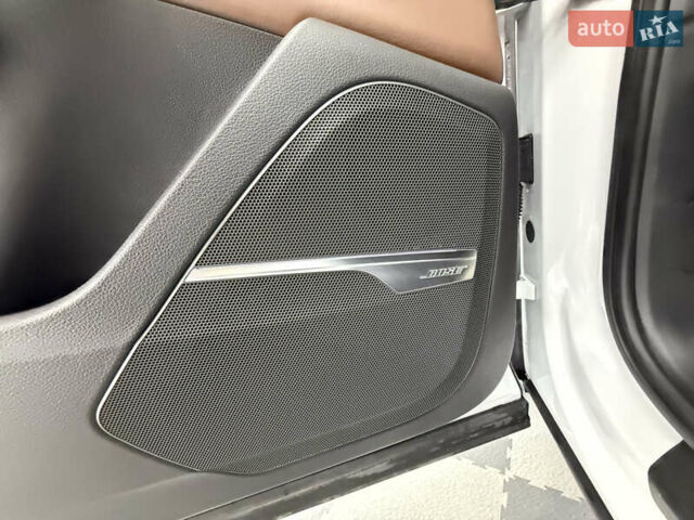 Белый Ауди Ку 7, объемом двигателя 2 л и пробегом 136 тыс. км за 25999 $, фото 37 на Automoto.ua