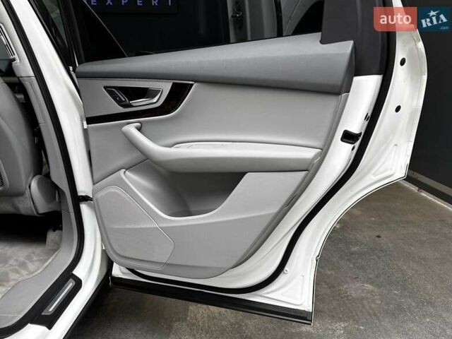 Белый Ауди Ку 7, объемом двигателя 1.98 л и пробегом 102 тыс. км за 29900 $, фото 47 на Automoto.ua