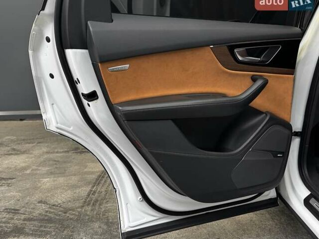 Ауді Ку 7 2018 у Києві на Automoto.ua Білий Ауді Ку 7, об'ємом двигуна 3 л та пробігом 132 тис. км за 57000 $, фото 38 на Automoto.ua