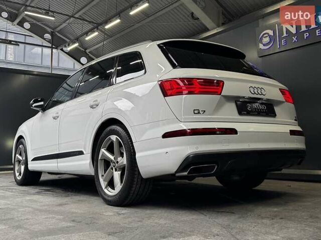 Ауді Ку 7 2018 у Києві на Automoto.ua Білий Ауді Ку 7, об'ємом двигуна 3 л та пробігом 132 тис. км за 57000 $, фото 12 на Automoto.ua