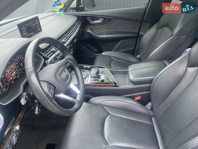 Білий Ауді Ку 7, об'ємом двигуна 3 л та пробігом 110 тис. км за 38500 $, фото 27 на Automoto.ua