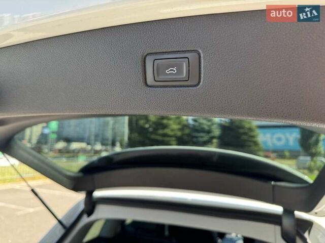 Белый Ауди Ку 7, объемом двигателя 3 л и пробегом 114 тыс. км за 41000 $, фото 14 на Automoto.ua