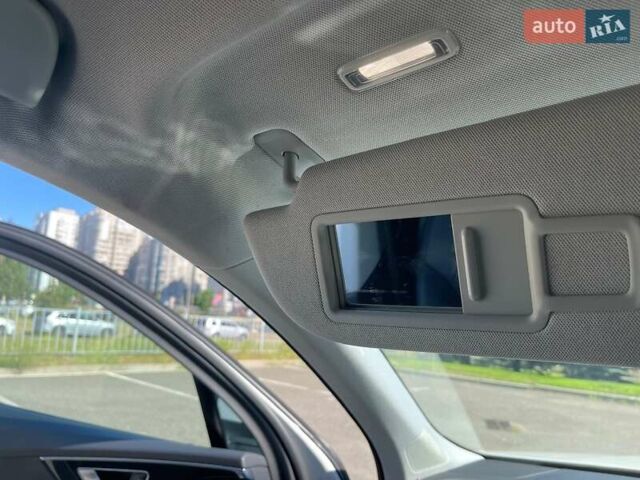 Белый Ауди Ку 7, объемом двигателя 3 л и пробегом 114 тыс. км за 41000 $, фото 48 на Automoto.ua