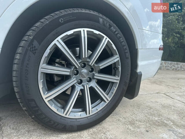 Білий Ауді Ку 7, об'ємом двигуна 2.97 л та пробігом 121 тис. км за 53700 $, фото 10 на Automoto.ua