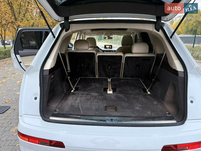 Ауді Ку 7 2018 у Кам'янське (Дніпродзержинськ) на Automoto.ua Білий Ауді Ку 7, об'ємом двигуна 3 л та пробігом 85 тис. км за 27500 $, фото 31 на Automoto.ua