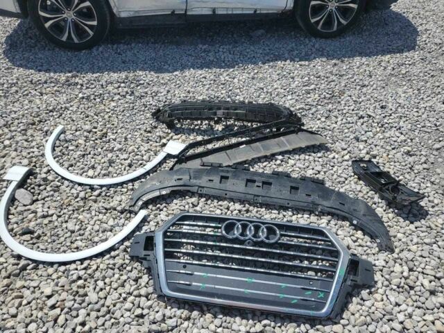 Білий Ауді Ку 7, об'ємом двигуна 3 л та пробігом 74 тис. км за 9100 $, фото 11 на Automoto.ua