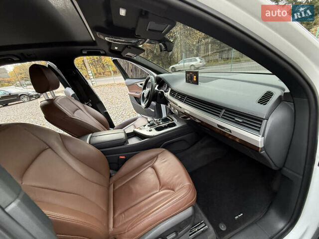 Ауді Ку 7 2018 у Трускавце на Automoto.ua Білий Ауді Ку 7, об'ємом двигуна 2 л та пробігом 136 тис. км за 29599 $, фото 23 на Automoto.ua