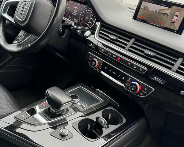 Белый Ауди Ку 7, объемом двигателя 3 л и пробегом 87 тыс. км за 32500 $, фото 15 на Automoto.ua