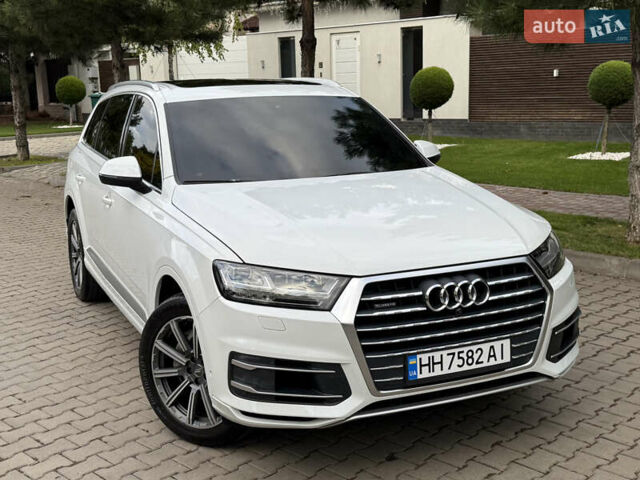 Білий Ауді Ку 7, об'ємом двигуна 3 л та пробігом 108 тис. км за 31900 $, фото 7 на Automoto.ua
