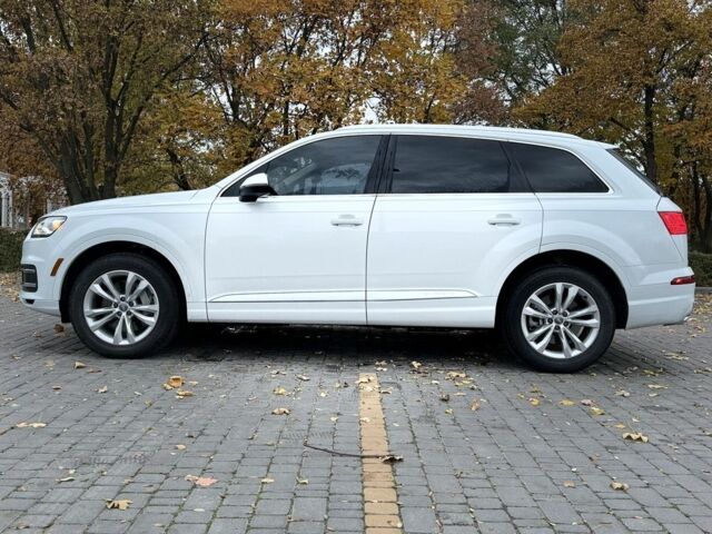 Ауді Ку 7 2018 у Кам'янське (Дніпродзержинськ) на Automoto.ua Білий Ауді Ку 7, об'ємом двигуна 3 л та пробігом 85 тис. км за 27900 $, фото 7 на Automoto.ua