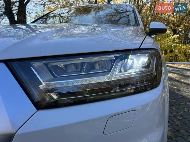 Білий Ауді Ку 7, об'ємом двигуна 3 л та пробігом 104 тис. км за 28500 $, фото 33 на Automoto.ua