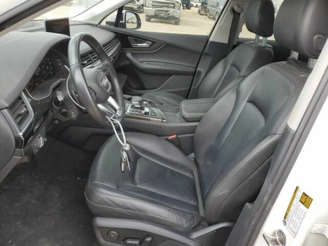 Белый Ауди Ку 7, объемом двигателя 3 л и пробегом 136 тыс. км за 6900 $, фото 6 на Automoto.ua