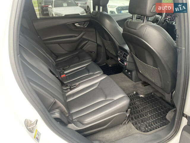 Белый Ауди Ку 7, объемом двигателя 3 л и пробегом 112 тыс. км за 35000 $, фото 31 на Automoto.ua