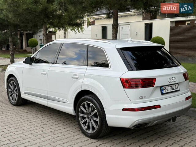Білий Ауді Ку 7, об'ємом двигуна 3 л та пробігом 108 тис. км за 31900 $, фото 31 на Automoto.ua