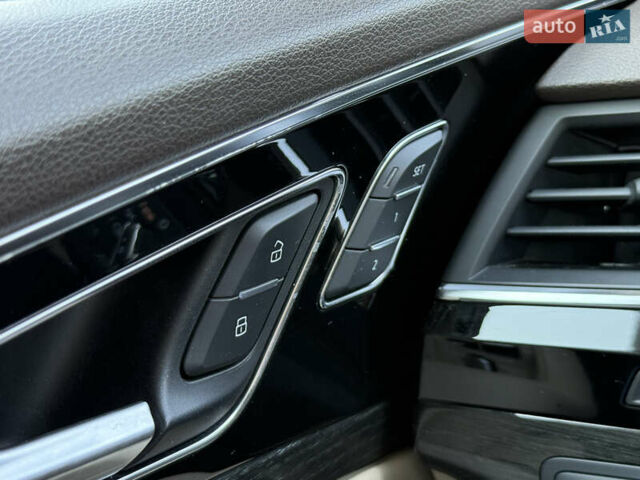 Білий Ауді Ку 7, об'ємом двигуна 3 л та пробігом 140 тис. км за 30999 $, фото 45 на Automoto.ua