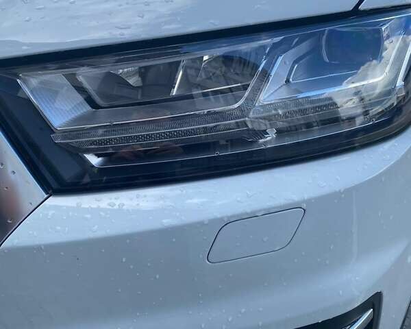 Білий Ауді Ку 7, об'ємом двигуна 3 л та пробігом 162 тис. км за 32500 $, фото 21 на Automoto.ua