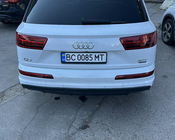 Белый Ауди Ку 7, объемом двигателя 3 л и пробегом 123 тыс. км за 37000 $, фото 4 на Automoto.ua
