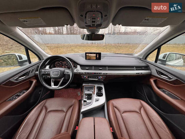 Білий Ауді Ку 7, об'ємом двигуна 2 л та пробігом 199 тис. км за 25700 $, фото 47 на Automoto.ua