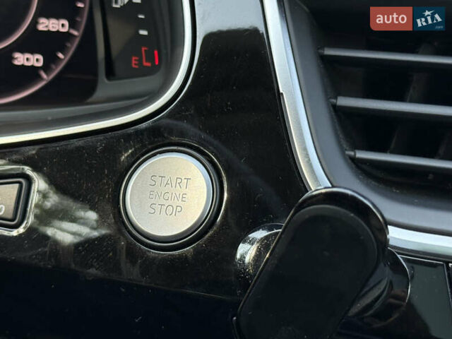 Білий Ауді Ку 7, об'ємом двигуна 3 л та пробігом 140 тис. км за 30999 $, фото 41 на Automoto.ua