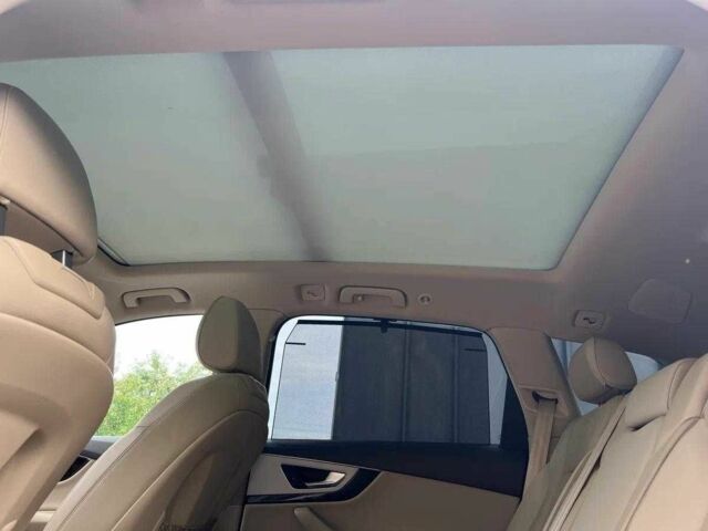 Белый Ауди Ку 7, объемом двигателя 2 л и пробегом 96 тыс. км за 21000 $, фото 5 на Automoto.ua