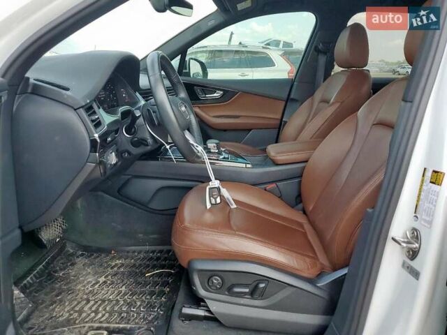 Білий Ауді Ку 7, об'ємом двигуна 3 л та пробігом 62 тис. км за 9500 $, фото 6 на Automoto.ua