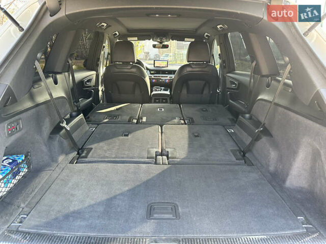 Білий Ауді Ку 7, об'ємом двигуна 2 л та пробігом 106 тис. км за 29500 $, фото 19 на Automoto.ua