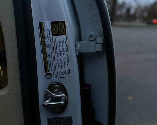 Білий Ауді Ку 7, об'ємом двигуна 1.98 л та пробігом 95 тис. км за 36000 $, фото 24 на Automoto.ua