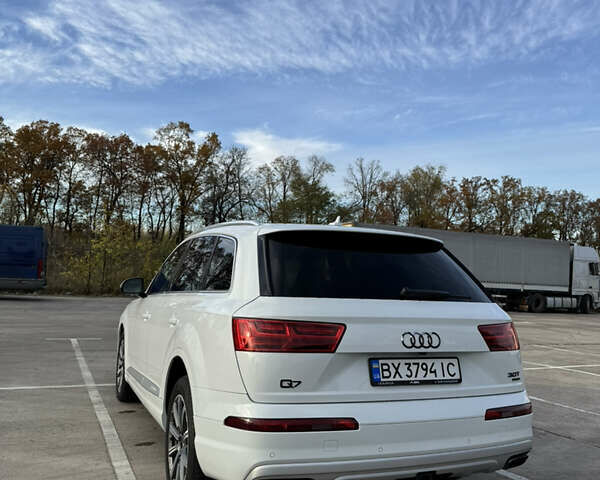 Белый Ауди Ку 7, объемом двигателя 3 л и пробегом 192 тыс. км за 28000 $, фото 4 на Automoto.ua