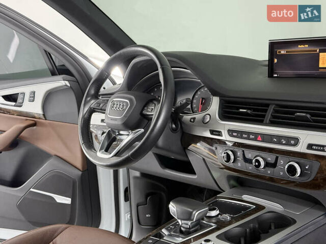 Белый Ауди Ку 7, объемом двигателя 2 л и пробегом 136 тыс. км за 25999 $, фото 59 на Automoto.ua