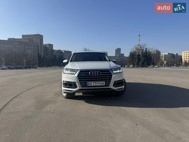Белый Ауди Ку 7, объемом двигателя 3 л и пробегом 138 тыс. км за 42000 $, фото 1 на Automoto.ua