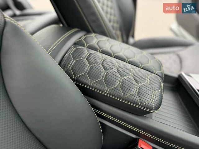 Белый Ауди Ку 7, объемом двигателя 3 л и пробегом 100 тыс. км за 38800 $, фото 40 на Automoto.ua
