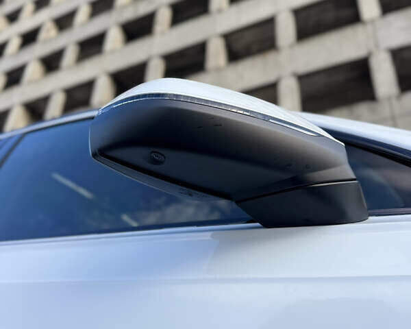 Білий Ауді Ку 7, об'ємом двигуна 1.98 л та пробігом 112 тис. км за 36800 $, фото 15 на Automoto.ua