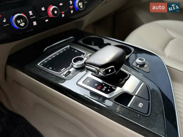 Ауді Ку 7 2018 у Кам'янське (Дніпродзержинськ) на Automoto.ua Білий Ауді Ку 7, об'ємом двигуна 3 л та пробігом 85 тис. км за 27500 $, фото 27 на Automoto.ua