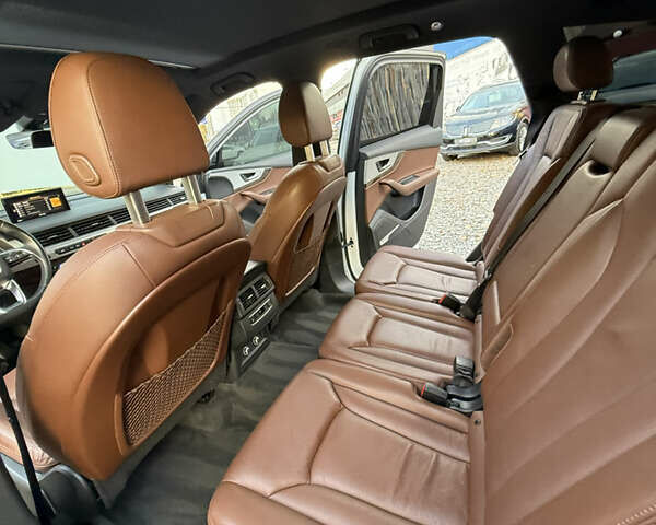 Ауді Ку 7 2018 у Трускавце на Automoto.ua Білий Ауді Ку 7, об'ємом двигуна 2 л та пробігом 136 тис. км за 29599 $, фото 44 на Automoto.ua