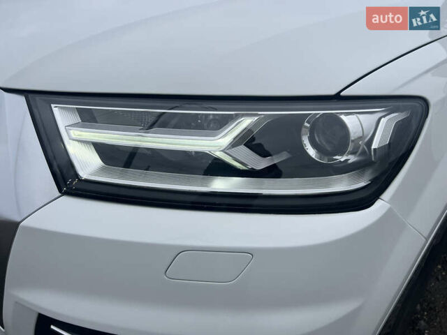 Белый Ауди Ку 7, объемом двигателя 2 л и пробегом 102 тыс. км за 26999 $, фото 8 на Automoto.ua