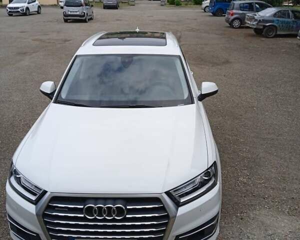 Белый Ауди Ку 7, объемом двигателя 1.98 л и пробегом 77 тыс. км за 28000 $, фото 11 на Automoto.ua