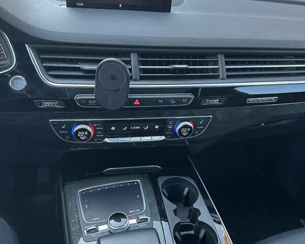 Белый Ауди Ку 7, объемом двигателя 3 л и пробегом 123 тыс. км за 37000 $, фото 12 на Automoto.ua