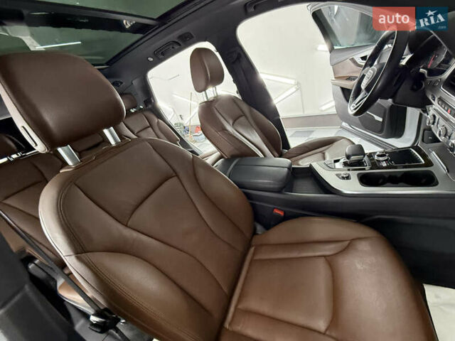 Белый Ауди Ку 7, объемом двигателя 2 л и пробегом 136 тыс. км за 25999 $, фото 70 на Automoto.ua