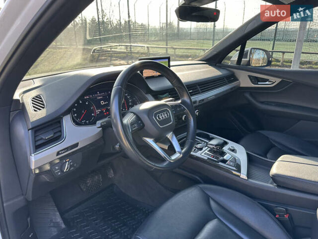 Білий Ауді Ку 7, об'ємом двигуна 2 л та пробігом 106 тис. км за 29500 $, фото 9 на Automoto.ua