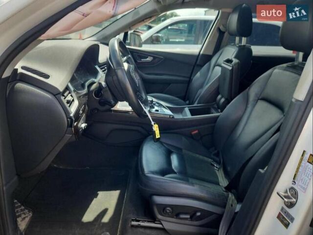 Білий Ауді Ку 7, об'ємом двигуна 3 л та пробігом 155 тис. км за 17200 $, фото 6 на Automoto.ua